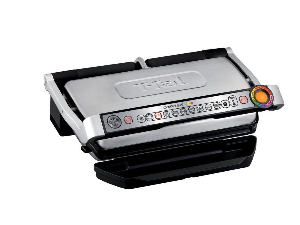 T-Fal OptiGrill+ features a stainless steel body, smart control panel with cooking indicators